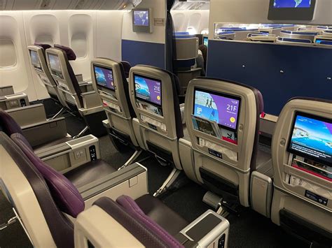 united flight 899 seating.